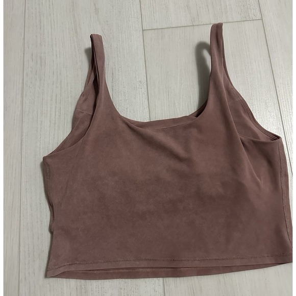 Vuori Daily Crop Tank Sz L - Washed Mauve - Built in Bra - Picture 9 of 11